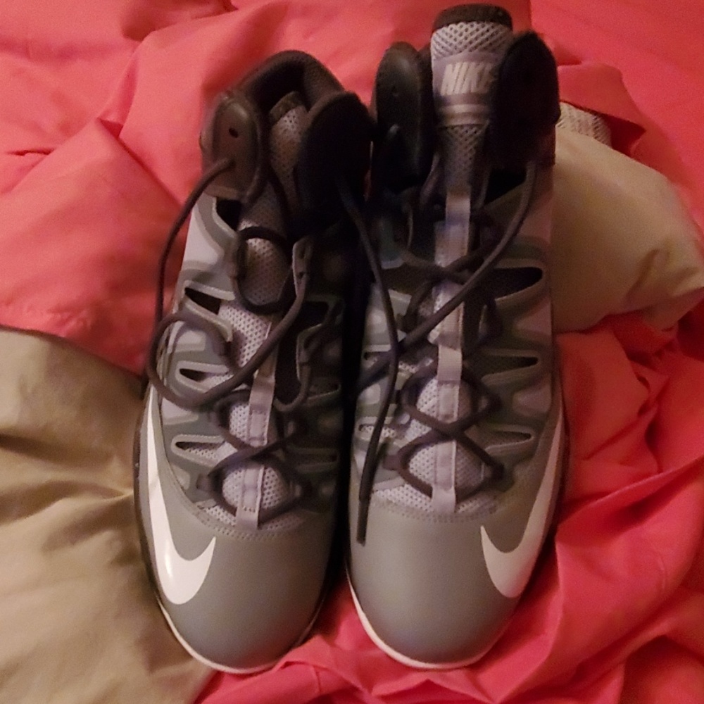 Mens Nike's hightops